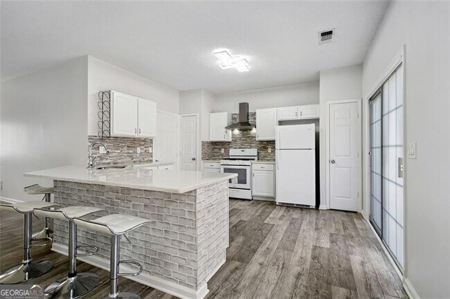 Building Photo - 1636 Heyford Cir