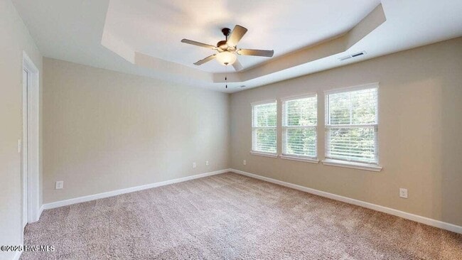 Building Photo - 215 Purple Martin Dr
