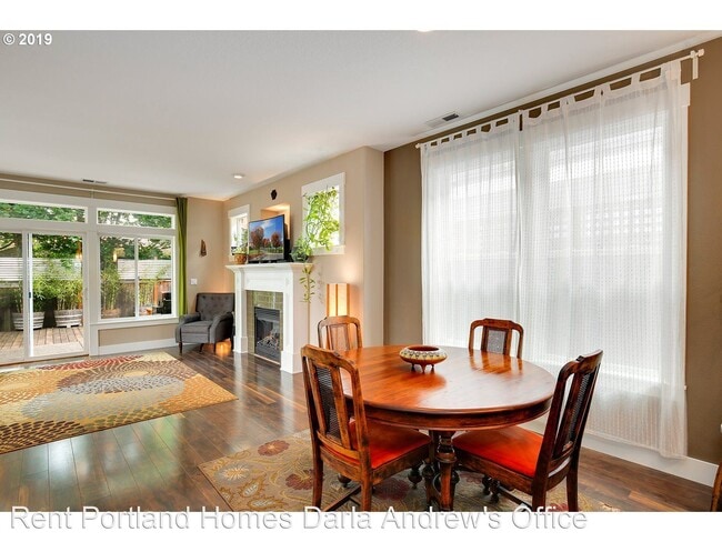 Building Photo - 3 br, 2.5 bath House - 6618 SE 66th Ave
