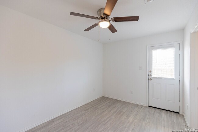 Building Photo - 8326 Piedra Medina