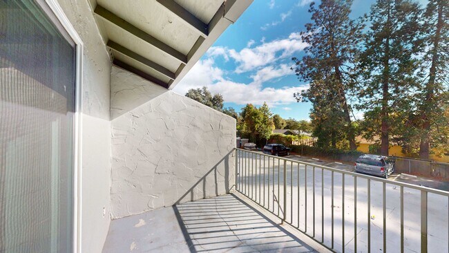 Building Photo - 18193 Happy Ln