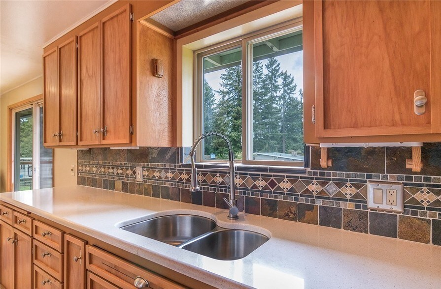 Kitchen - 18401 73rd Ave W