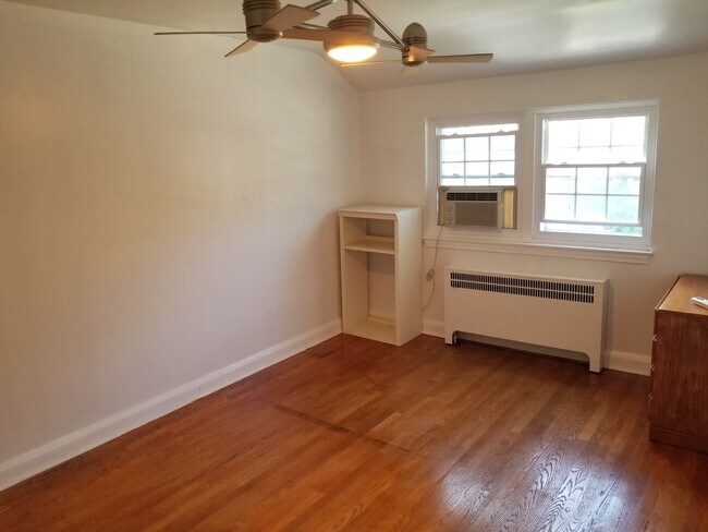 Building Photo - 267 Ridge Ave