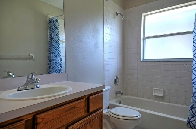 Building Photo - 132 Azalea Dr