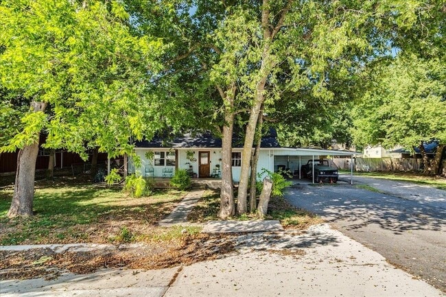 Building Photo - 20075 San Marcos Hwy