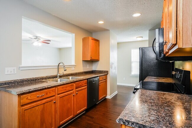 Building Photo - 7333 Brighton Hill Ln