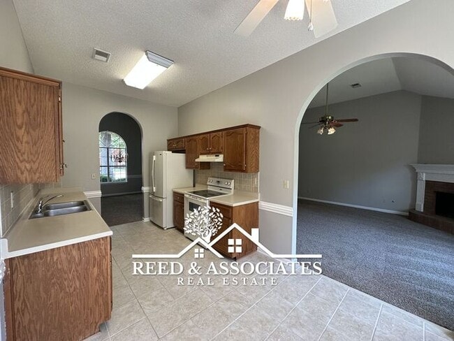 Building Photo - Nice 3 Bedroom in Collierville!