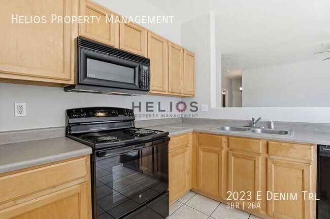 Building Photo - 2023 E Denim Trail