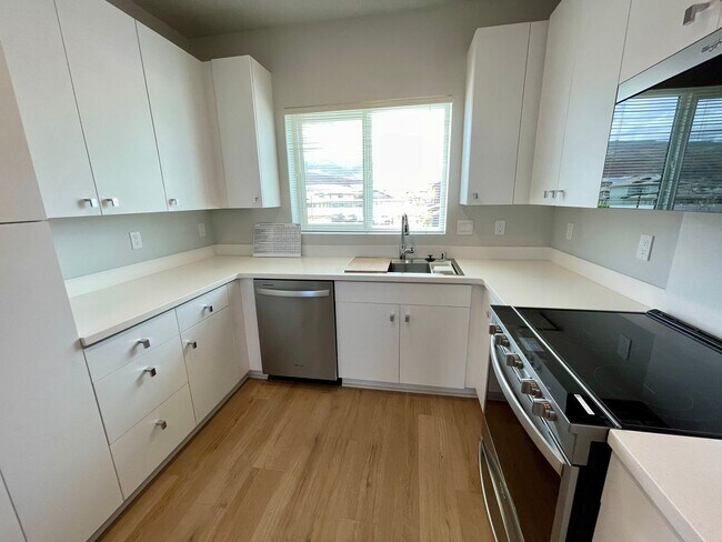 Building Photo - 2 Bedroom Townhome Available in BRAND NEW ...