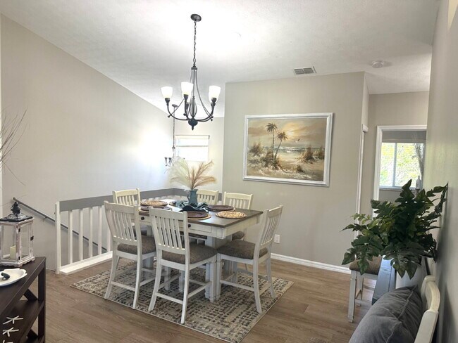 Building Photo - Fully Furnished Waterfront Condo For Rent!