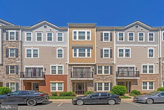 Building Photo - 24575 Rosebay Terrace