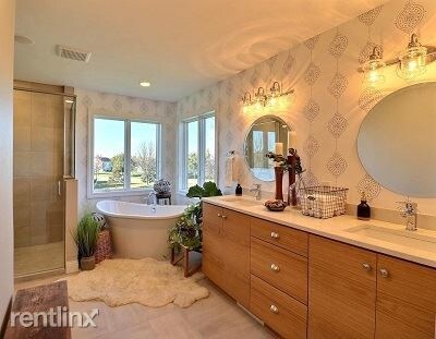 Building Photo - 4225 Timberline Dr S