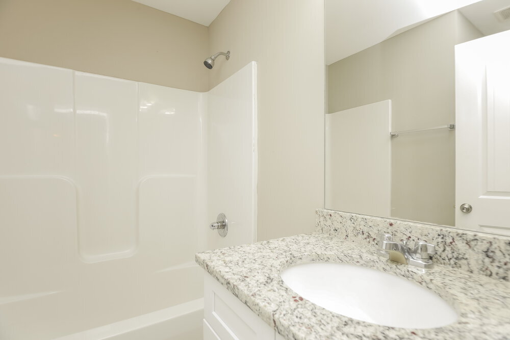 Building Photo - 707 Fieldcrest Dr