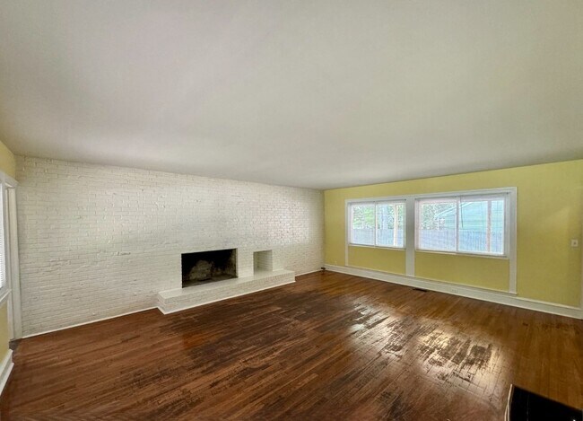 Building Photo - 508 Loblolly Ln