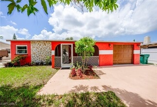 Building Photo - 4512 Normandy Dr