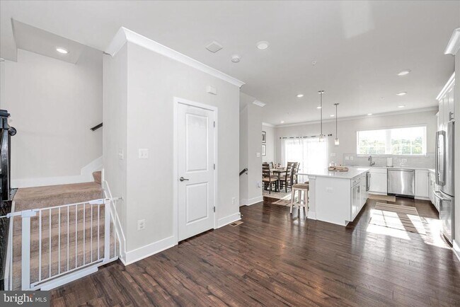 Building Photo - 7963 Potter Pl