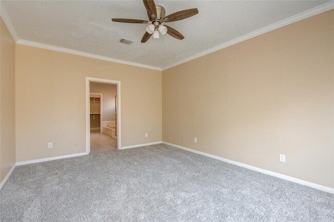Building Photo - 4006 Forest Birch Ct