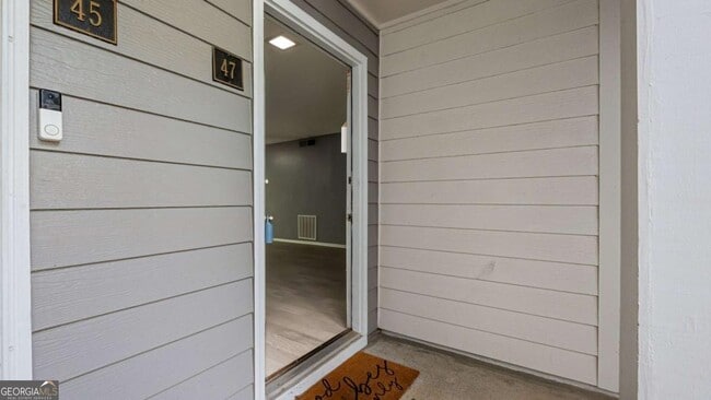 Building Photo - 47 Arbor End