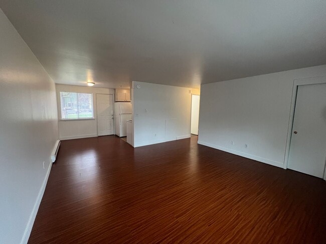 Building Photo - 3100 NE 16th St