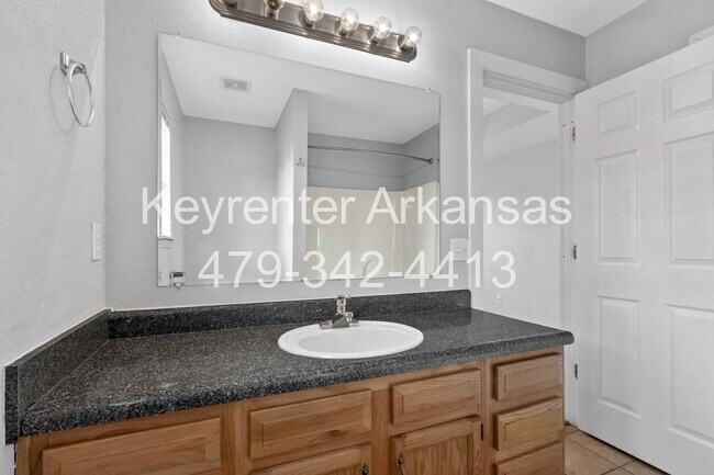 Building Photo - Great 3 bed/2 bath home in quiet Pea Ridge neighborhood!