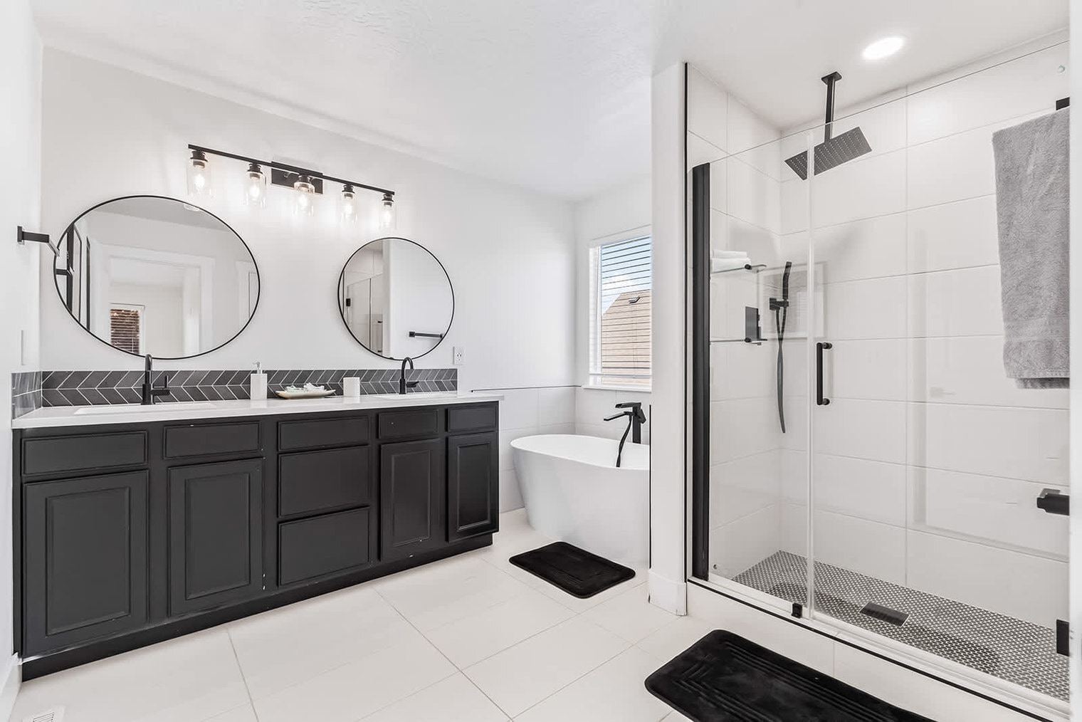 Building Photo - 4061 E Arch Dr