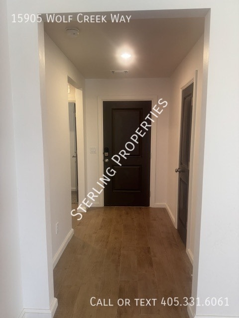Building Photo - 15905 Wolf Crk Wy