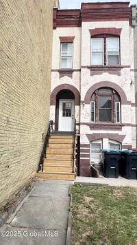 Building Photo - 363 Madison Ave