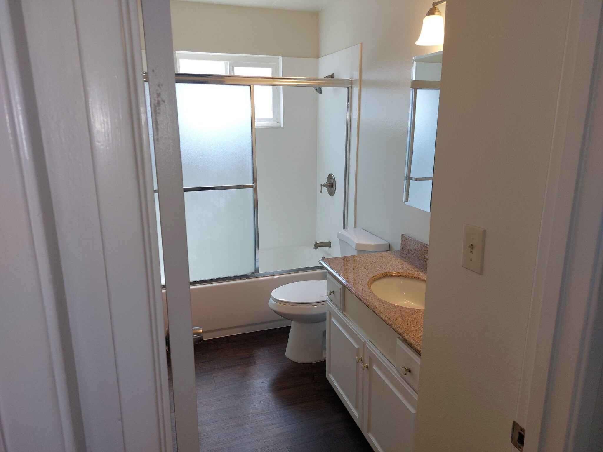 Building Photo - 1100 Ranchero Way