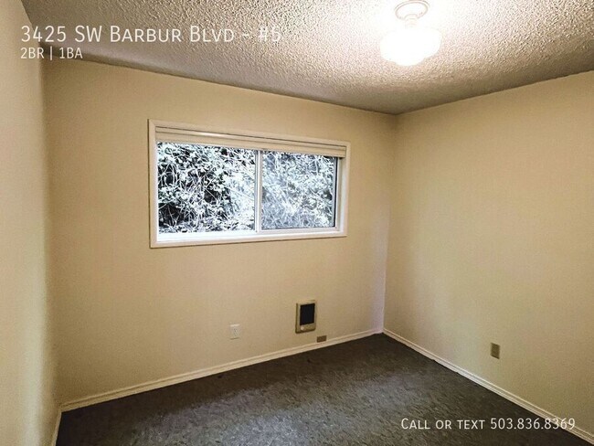 Building Photo - 3425 SW Barbur Blvd