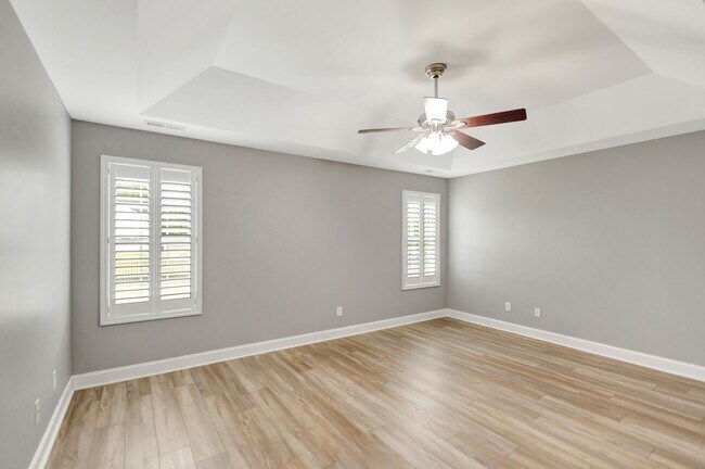 Building Photo - Beautiful Home in The Hamlets