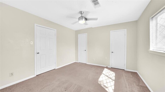 Building Photo - 737 E Brown Ln