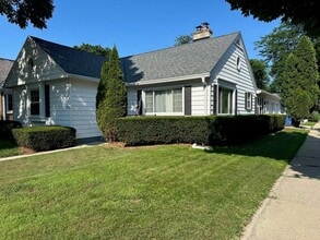 Building Photo - 5100 N Idlewild Ave