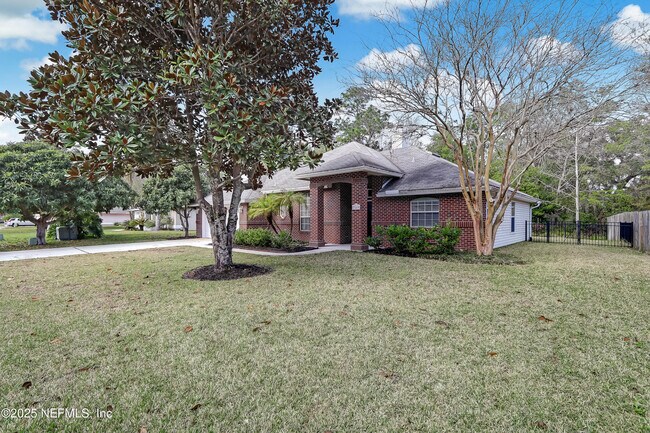 Building Photo - 749 Grand Parke Dr