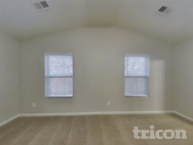 Building Photo - 1613 Brookgreen Ave