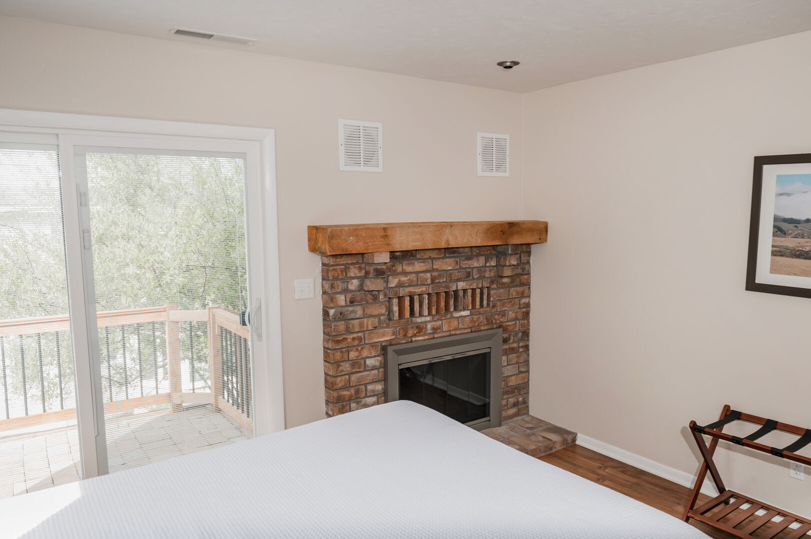 Building Photo - 150 Prospect St