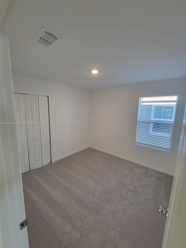 Building Photo - 3671 Hardman Dr