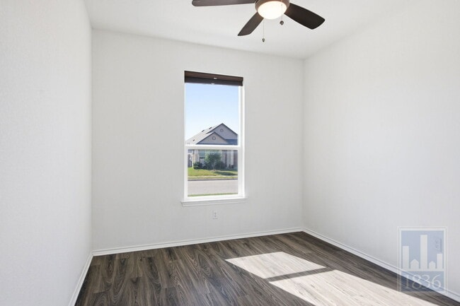 Building Photo - 408 Lynwood Gold Wy