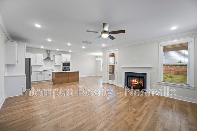 Building Photo - 704 Conifer Dr