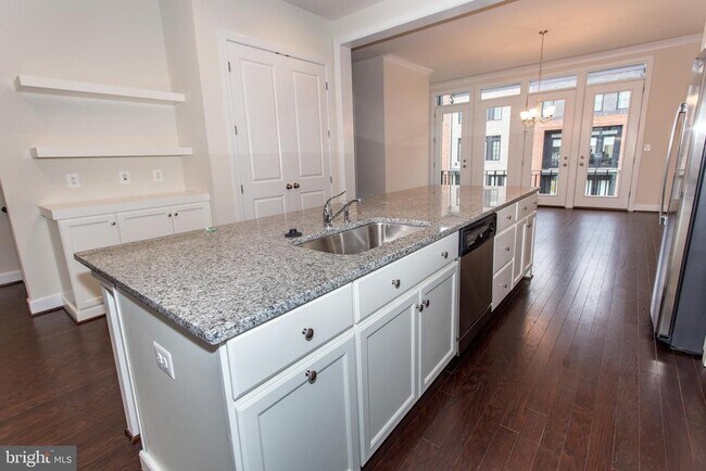 Building Photo - 23187 Hampton Oak Ter