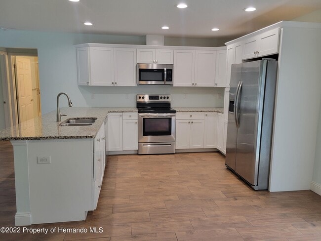 Building Photo - 1182 Hallcrest Ave