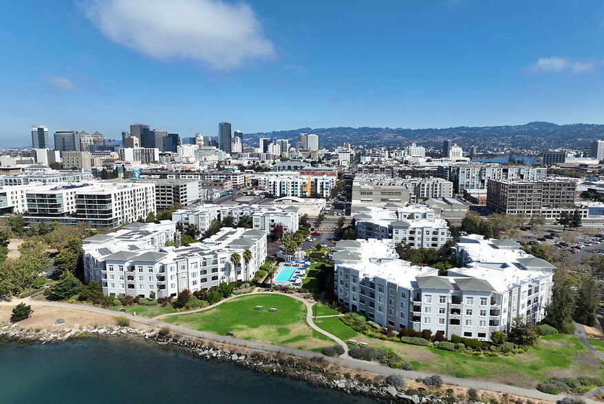 Primary Photo - The Landing at Jack London Square