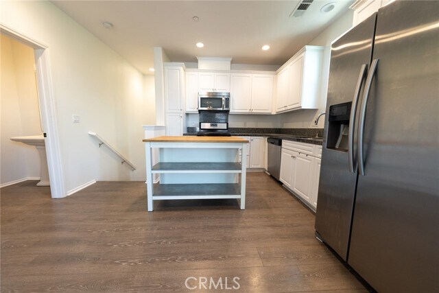 Building Photo - 3310 E Yountville Dr