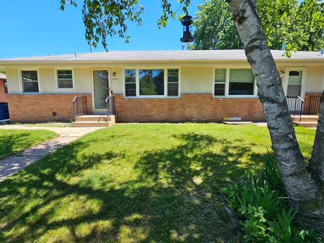 Building Photo - 7891 Firwood Way NE