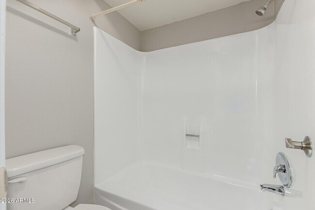 Building Photo - 8055 E Thomas Rd