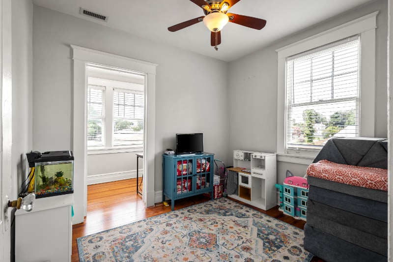 Building Photo - 2928 Hawthorne Ave