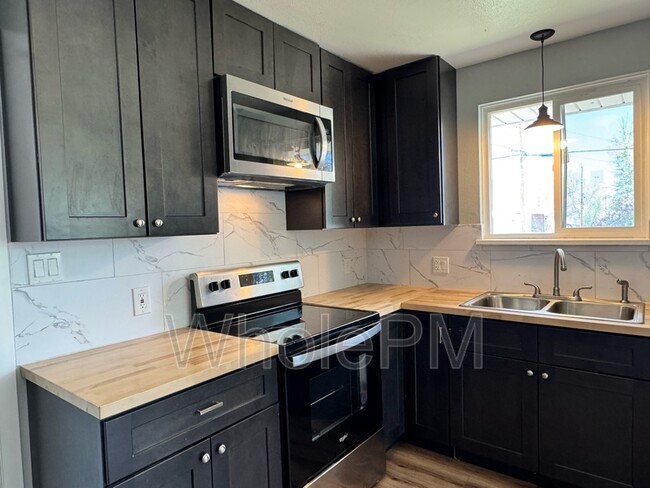 Building Photo - 220 W Layton Ave