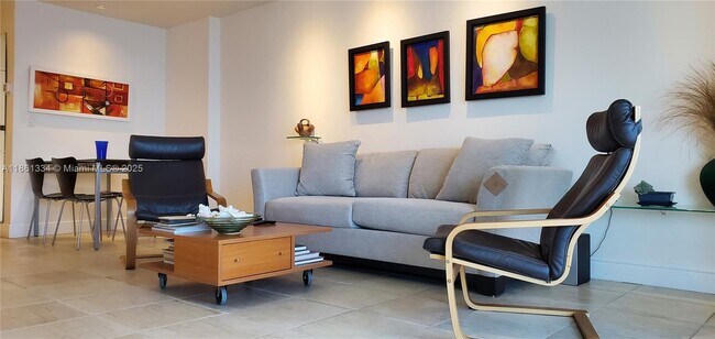 Building Photo - 5401 Collins Ave