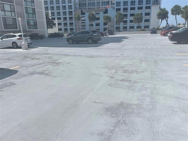 Building Photo - 851 Bayway Blvd