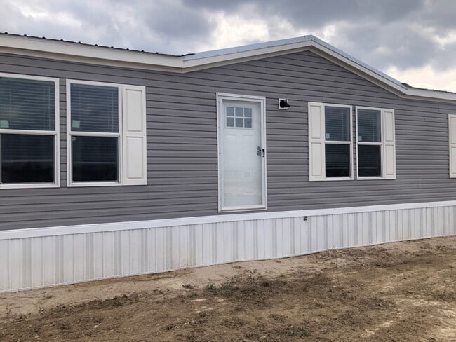 Building Photo - 338 Patriot Ln