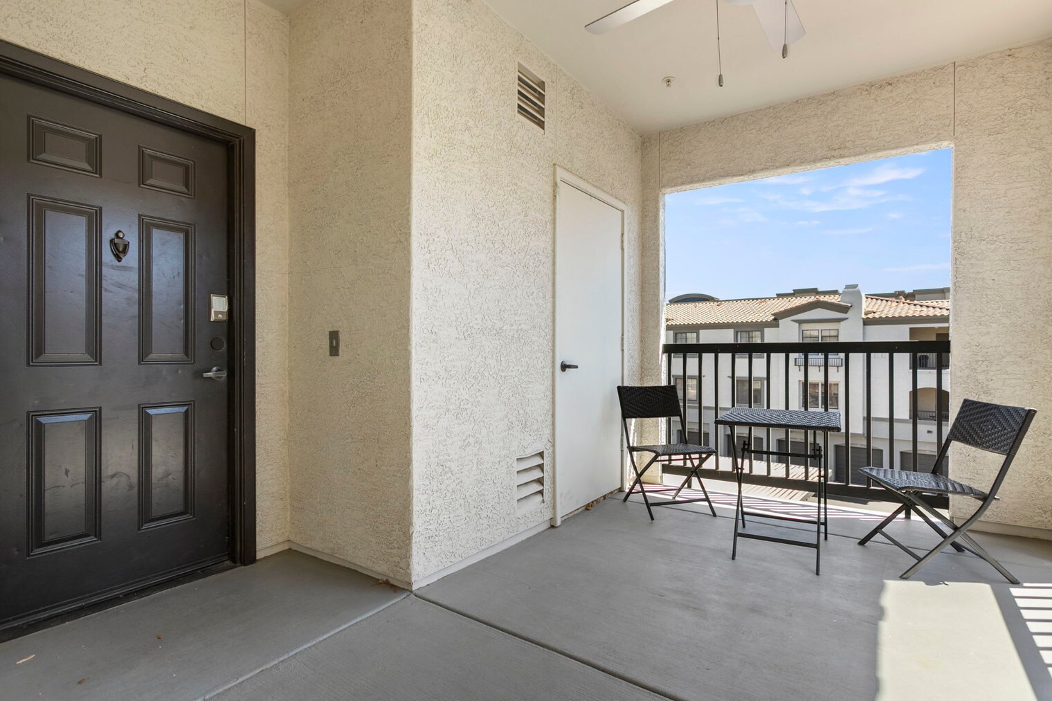 Building Photo - 9450 W Cabela Dr